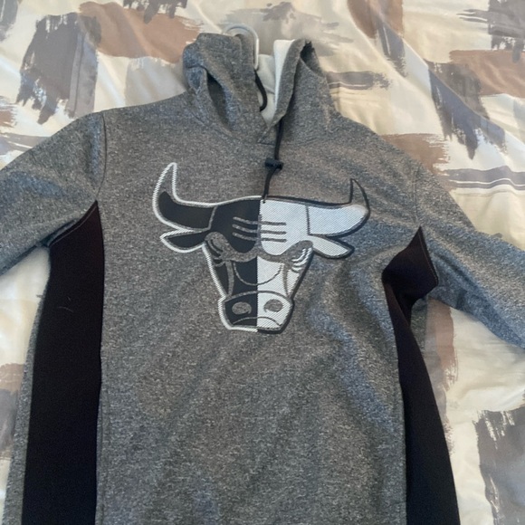 NBA Other - NBA Chicago Bulls gray hoodie